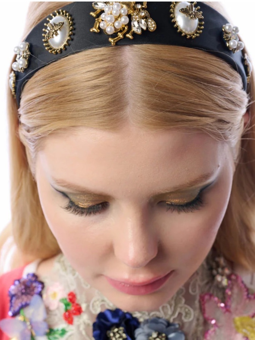 Aratta Silent Journey Countless Jewel Embellish Headband NWOT